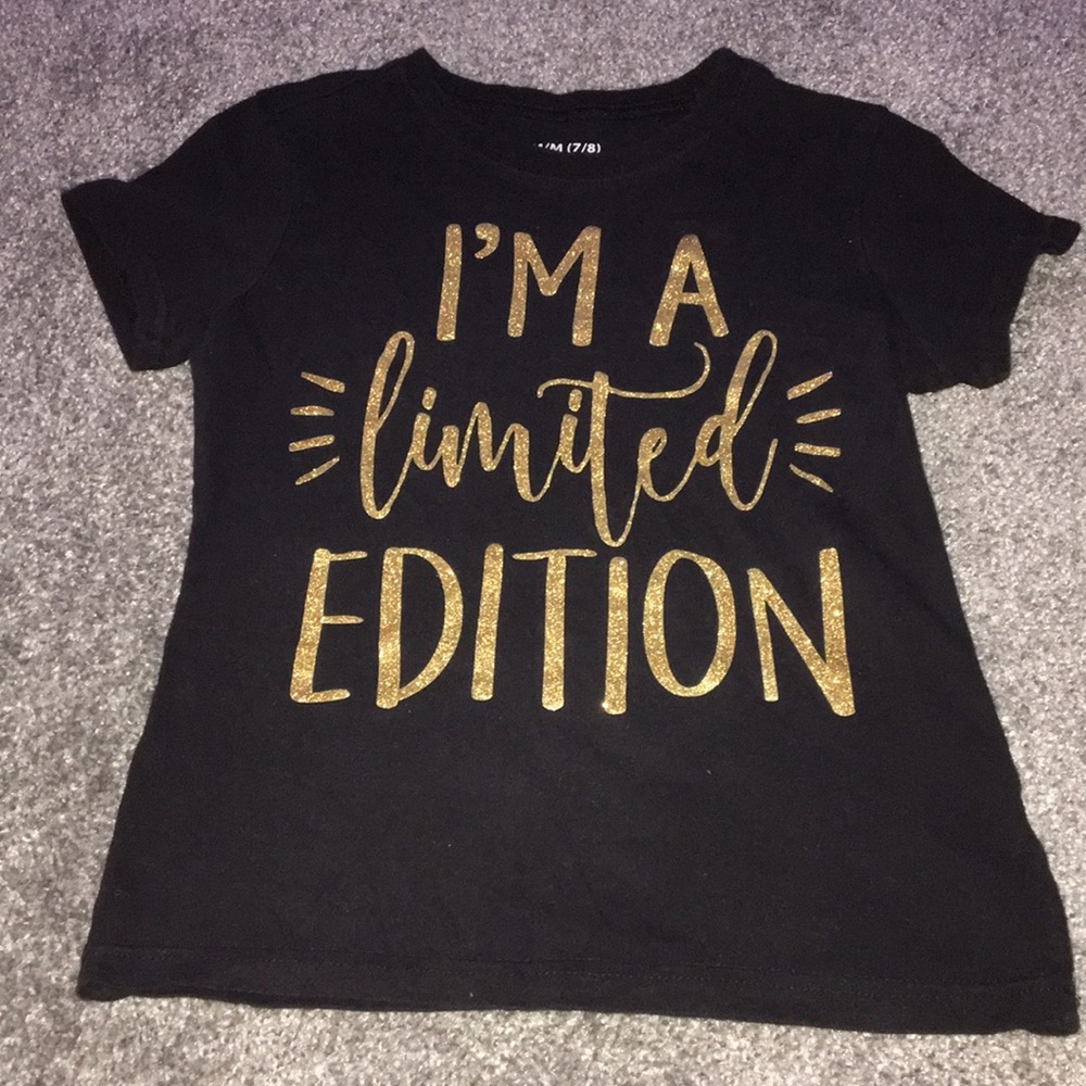 A Girls’ Shirt‼️Check Description‼️